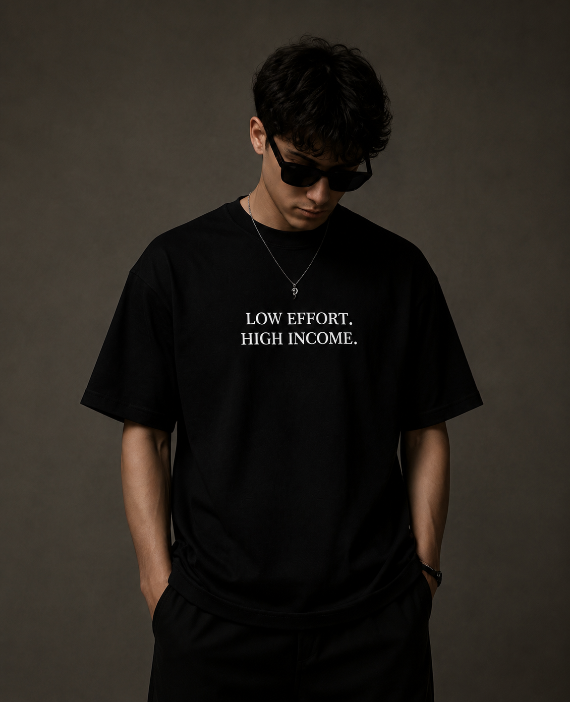 SIGNATURE TEE  -  BLACK